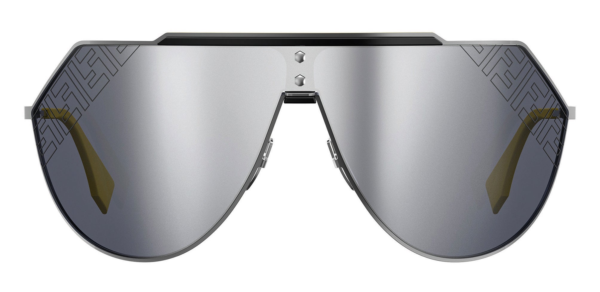 Gafas de sol, de Fendi (329 €).