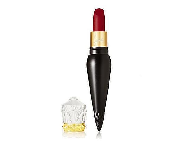 CHRISTIAN LOUBOUTIN Rouge Louboutin Velvet Matte Lip Colour (70 €).