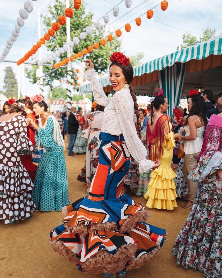Marta Sierra de Galván Costura.