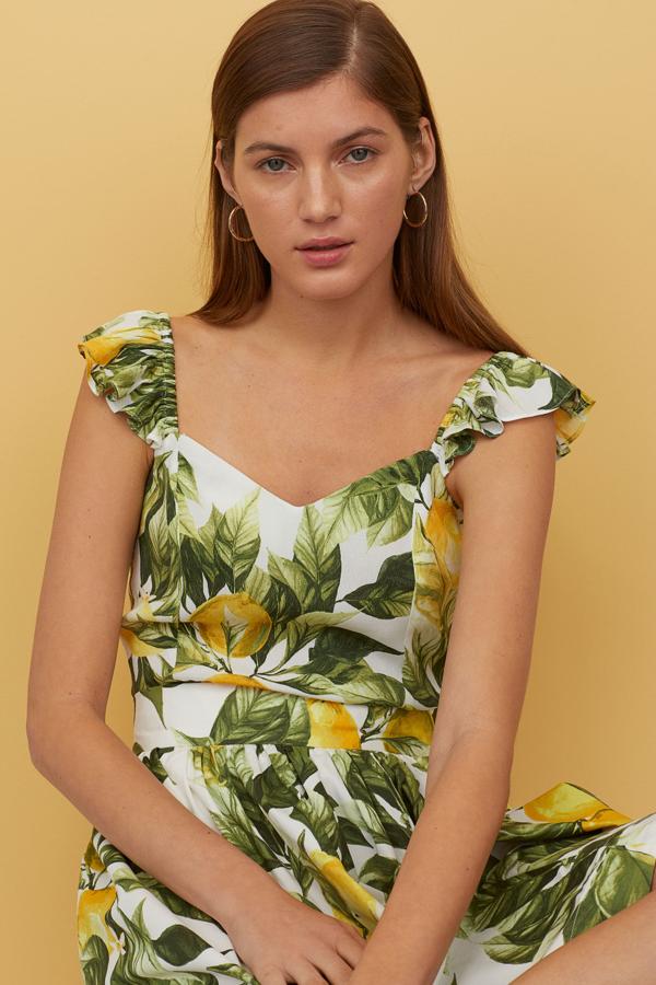 Top de tirantes con volantes, de la colección de H&M de verano (14,99 euros).
