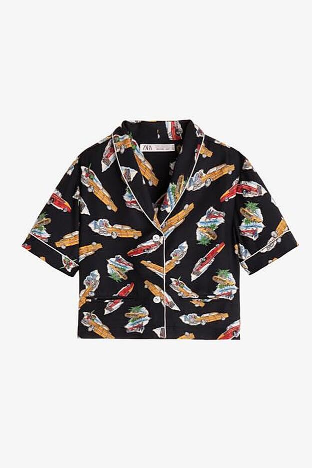 Camisa con estampado de coches, de Zara Kids.