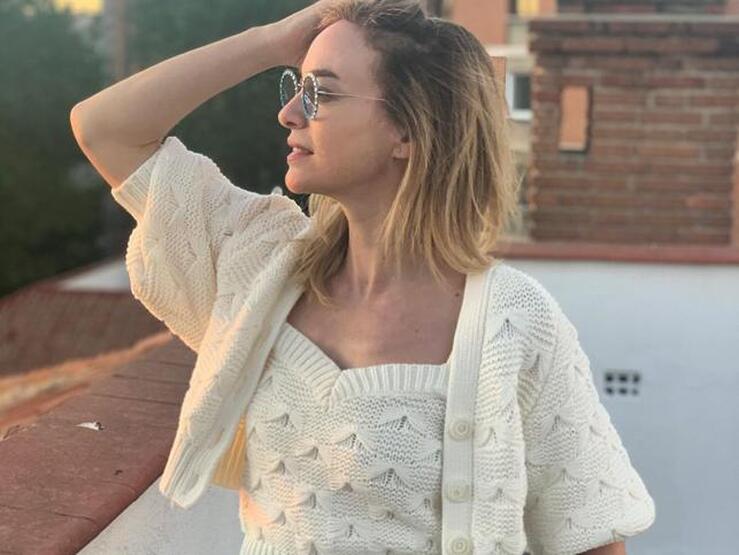 Fotos: Los conjuntos de top y chaqueta de punto que hay en Zara para acertar como Marta Hazas