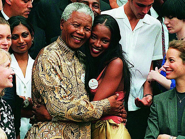 Con Nelson Mandela en Ciudad del Cabo en 1998.