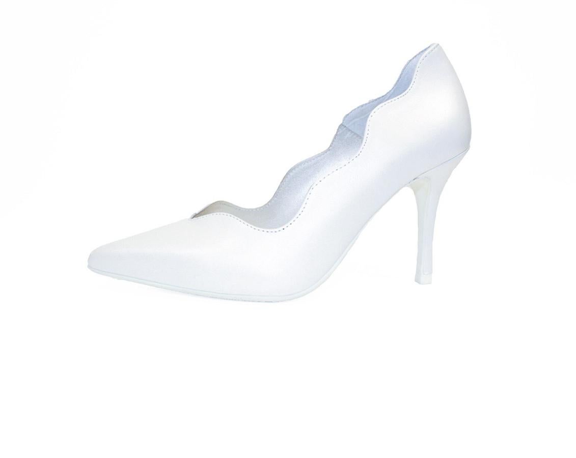 El blanco transmite tranquilidad al igual que los signos libra que se caracterizan por ser personas sinceras y cariñosas.