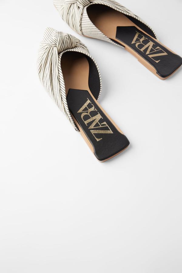 Mules con detalle de nudo y tejido de rayas, de los Special Prices de Zara (15,99 euros).