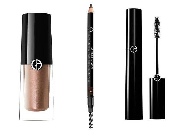 1. Sombra de ojos Eye Tint Renovation nº9 (25,50 euros). 2. Lápiz de ojos Silk Brown nº 3 (23,37 euros). 3. Máscara de pestañas Reno Eyes To Kill (29,75 euros). Todo de Giorgio Armani. En El Corte Inglés.