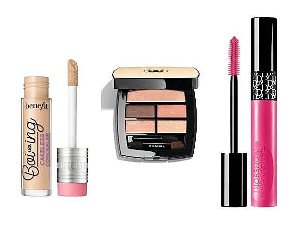 1. Benefit Corrector Boi-ing Cakeless Concealer (24,55 €). 2. Chanel Les Beiges Palette Regard Belle Mine Naturelle(59 €). 3. Dior Máscara de pestañas Diorshow Pump‘n’Volume (36 €).