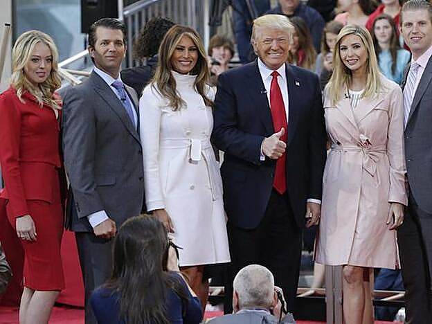 No sabemos si Tiffany Trump se unirá a la campaña de los Trump en las próximas presidenciales, pero en la anterior sí estuvo en los actor más importantes con toda la familia.