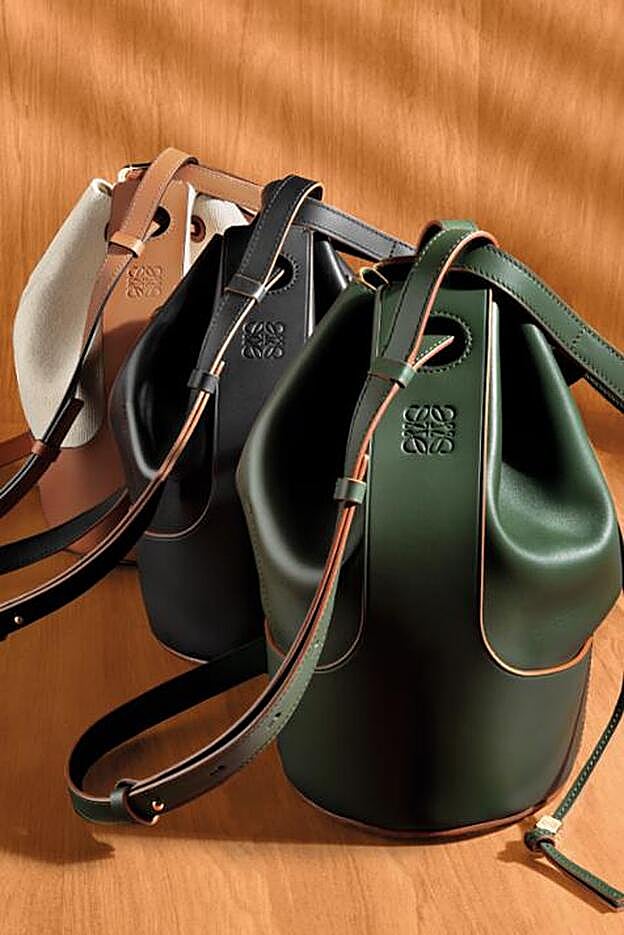 Tres de los modelos del nuevo bolso Balloon de Loewe.