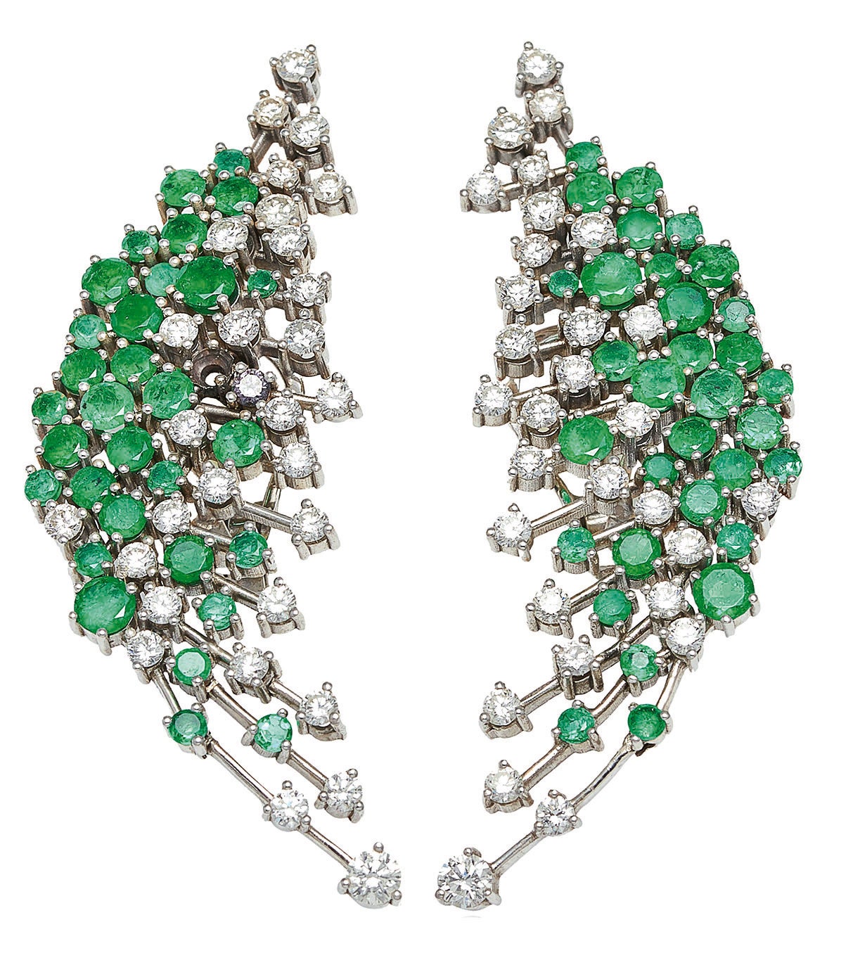 De oro blanco con diamantes y esmeraldas, de Moon Diamonds (c.p.v.).