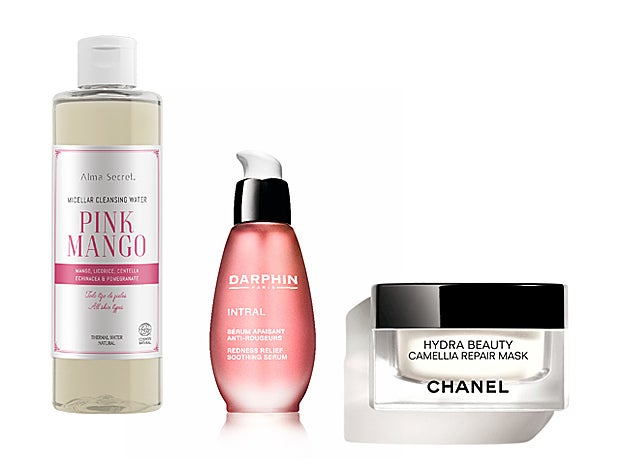 Agua Micelar Natural Pink Mingo de Lama Secret (18,75 €). Sérum para pieles con sensibilidad Intral de Darphin (80 €). Hydra Beauty Camellia Repair Mask de Chanel (60 €).