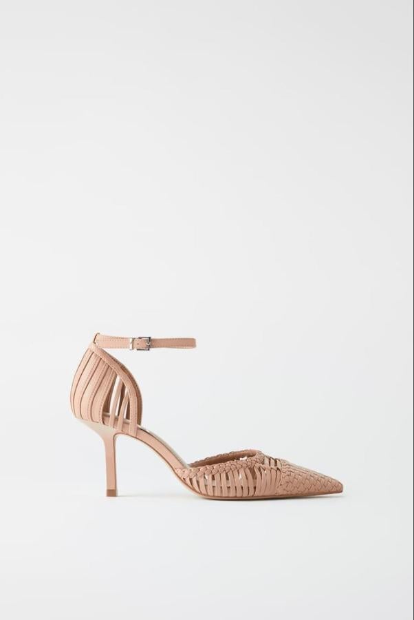 Salones destalonados y trenzados, (25,99 euros).