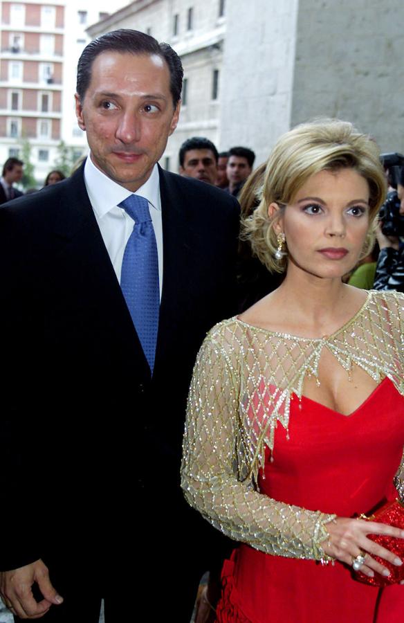 Aunque se habló de que Terelu Campos tuvo un 'affaire' con Rafi Camino y también se mencionó a Martín Pareja-Obregón, ninguno de los dos toreros fueron el siguiente romance serio de la televisiva. Lo fue Alejandro Rubio, padre de su hija y con quien estuvo casada entre 1998 y 2003.