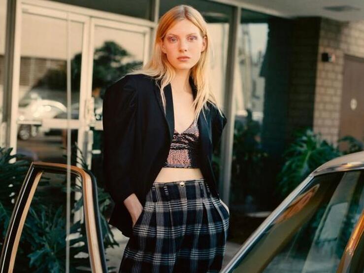 Fotos: Diez tops y camisetas con brillos de las rebajas que necesitas para tus looks de fiesta más deslumbrantes