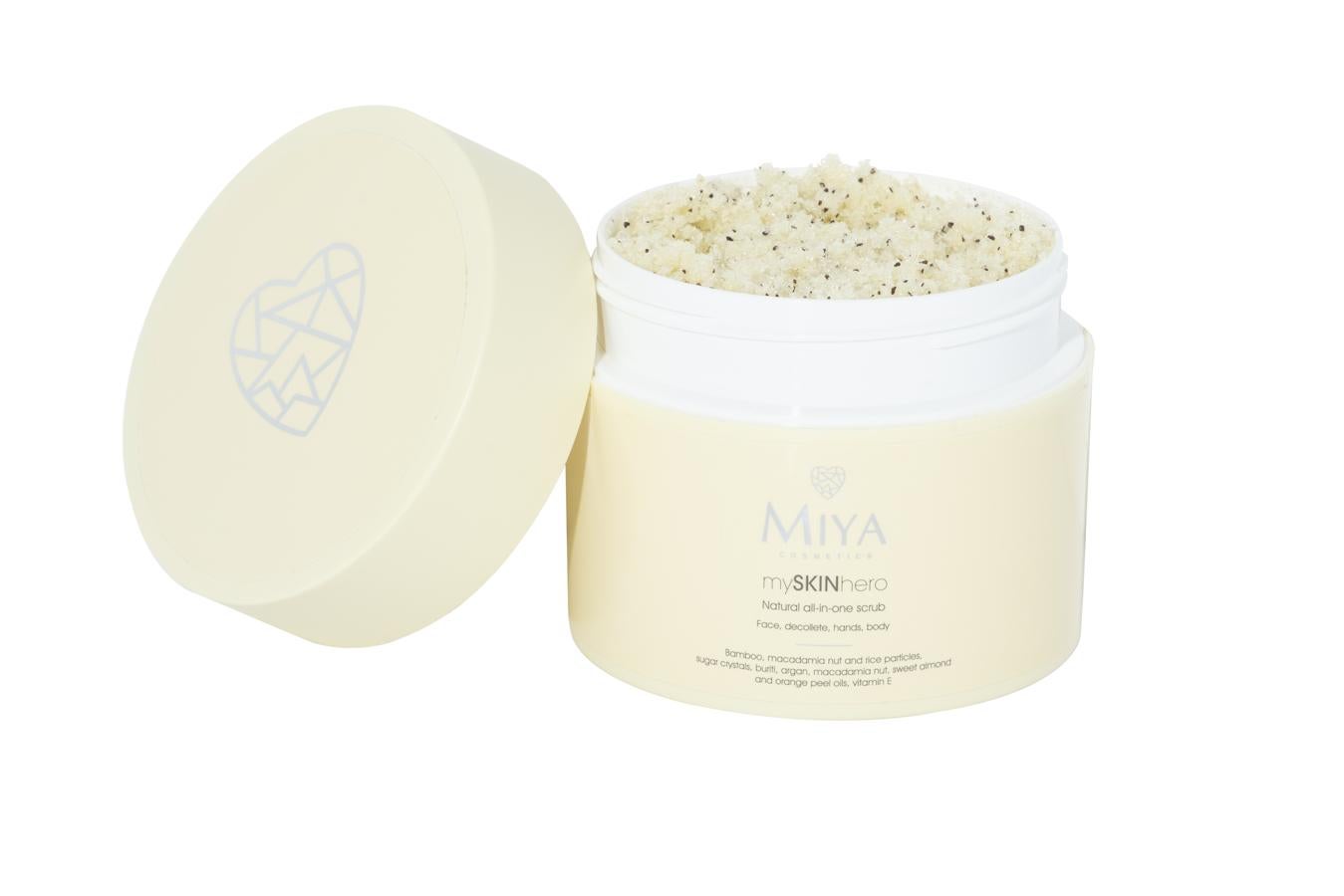 El My Skin Hero de Miya Cosmetics (11,95 euros) es un exfoliante facial y corporal totalmente natural que cuenta con un triple efecto inmediato: limpia la piel, la exfolia y la acondiciona, dejando una piel más fina y mucho más suave al instante.