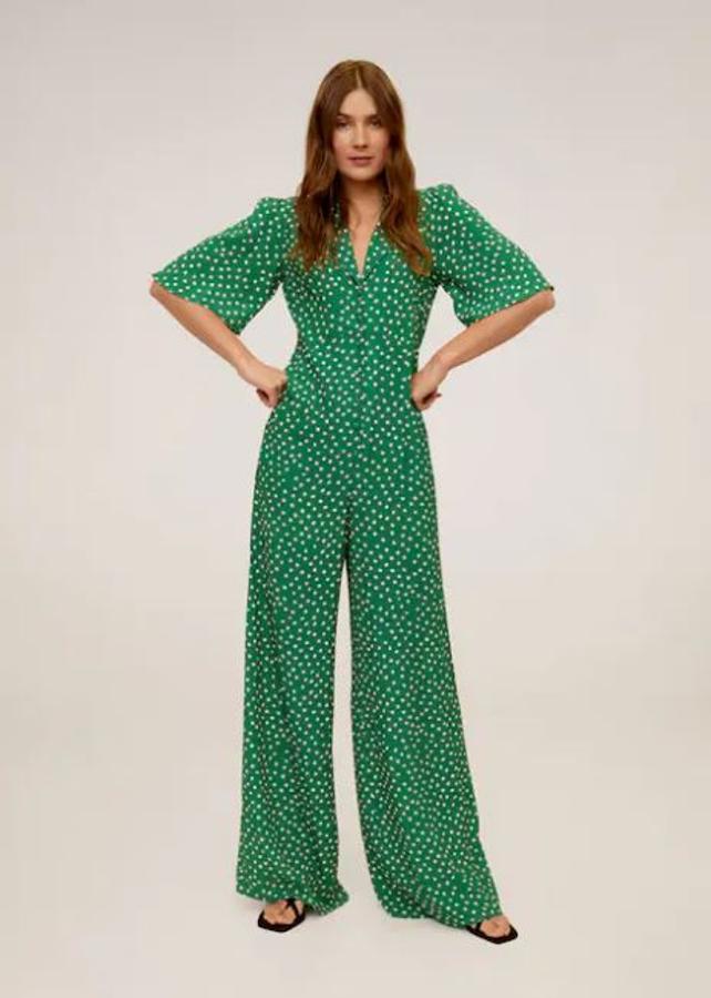 Mono largo y de manga corta de estampado de lunares blancos sobre fondo verde, de H&M (rebajado de 39,99 a 22,99 euros).