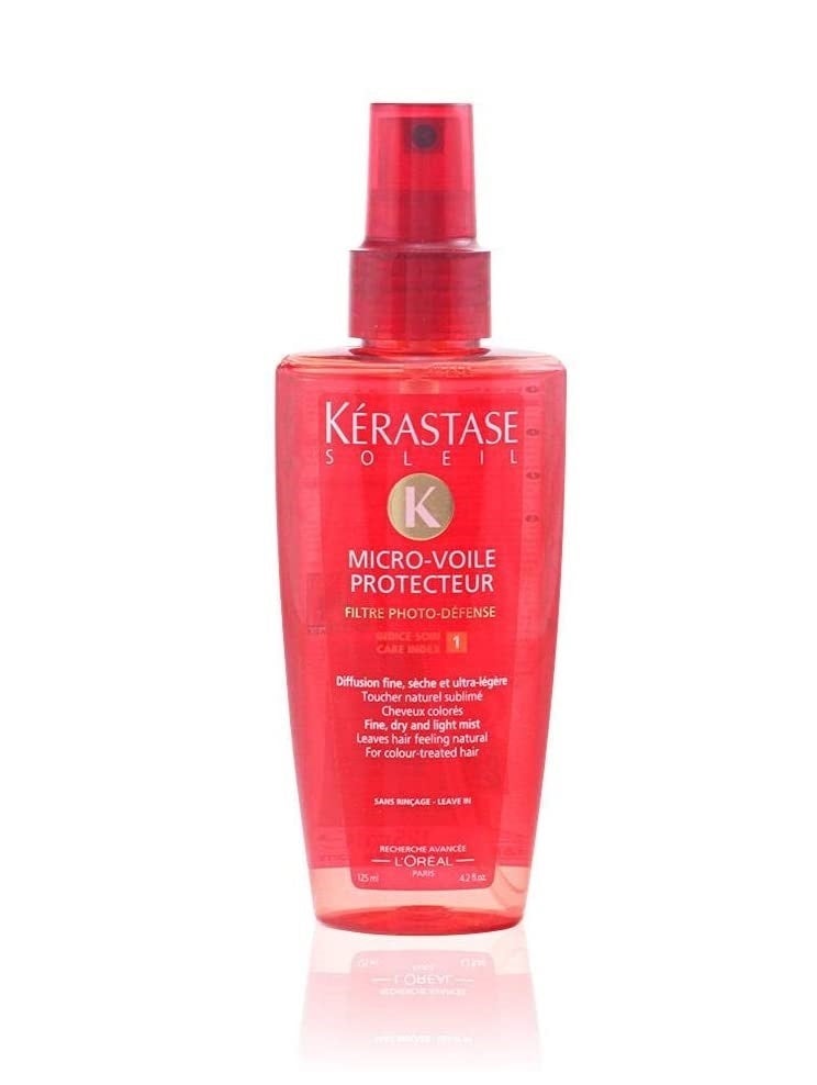 Este protector solar de Kérastase para el pelo se encarga de proteger el color y las puntas, dejando una melena natural, suave y con mucho movimiento.  (34,31 euros) .