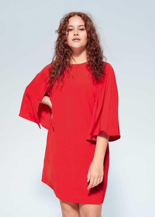 Vestido rojo mini con manga suelta, (39,99 euros).
