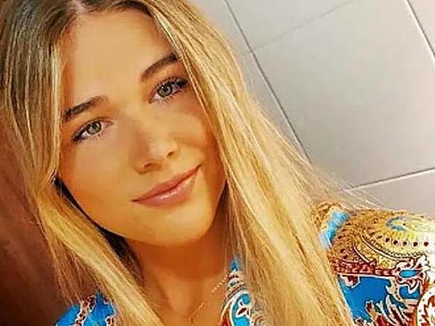 La albaceteña Ana Soria, de 21 años, novia del torero Enrique Ponce.