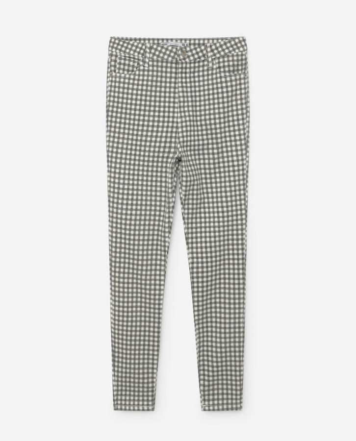 Pantalones de cuadros Vichy, de las rebajas de Lefties (3,99 €)
