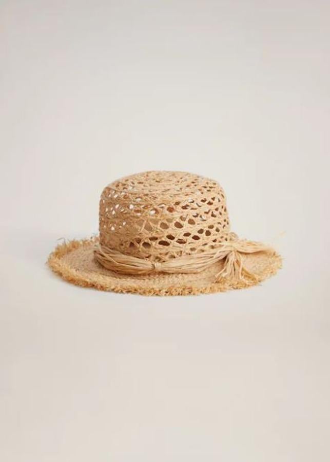 Sombrer de paja calado, de Mango (15,99 euros).