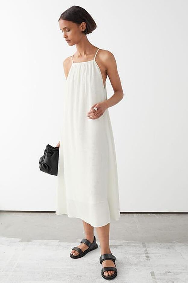 Vestido midi en color blanco modelo Spaghetti Strap Crepe. (89 euros).