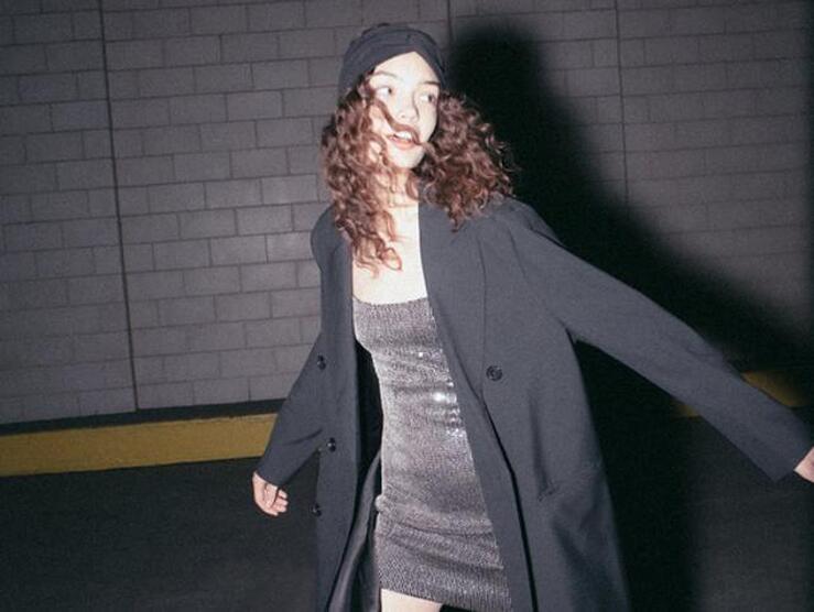 Fotos: Los vestidos mini que todavía puedes comprar en las rebajas de Zara por menos de 10 euros