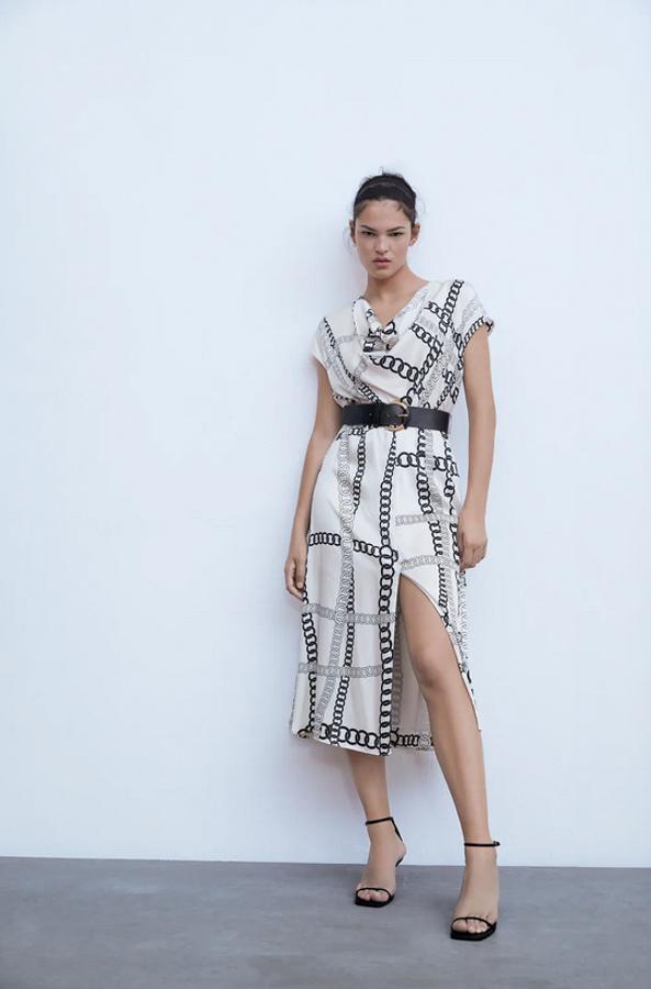 Perteneciente a la colección sostenible de Inditex, este vestido blanco largo de cuello solapa y manga larga viene con bolsillos de plastrón con solapa en la pechera y cinturón lazada a tono. En Zara tiene un precio de 69,95 euros y está disponible en las tallas S, M y L.