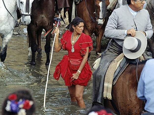 Carmen en uno de esos peregrinajes a El Rocío.