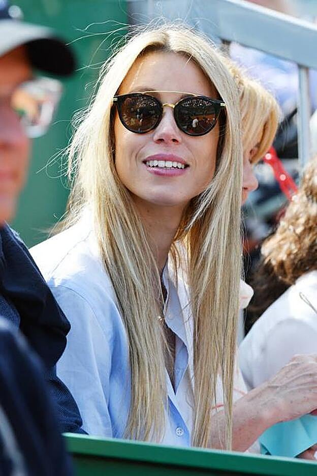 Maribel Nadal siguiendo un partido de su hermano, Rafa.