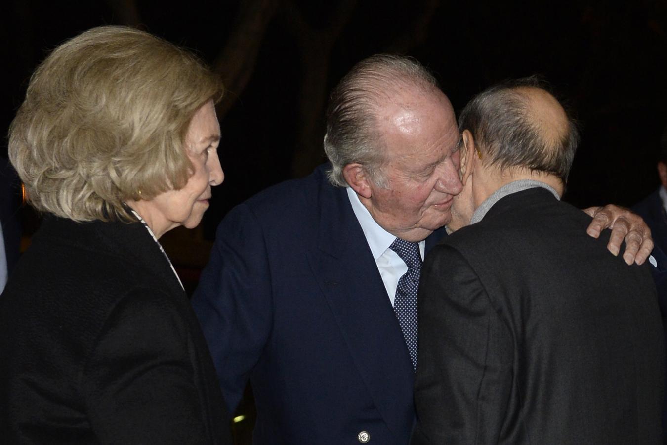 Un mes después de la pérdida de su hermana, Don Juan Carlos tuvo que despedirse de Plácido Arango, el empresario conocido por ser el fundador del Grupo Vips con el que mantenía una gran amistad.