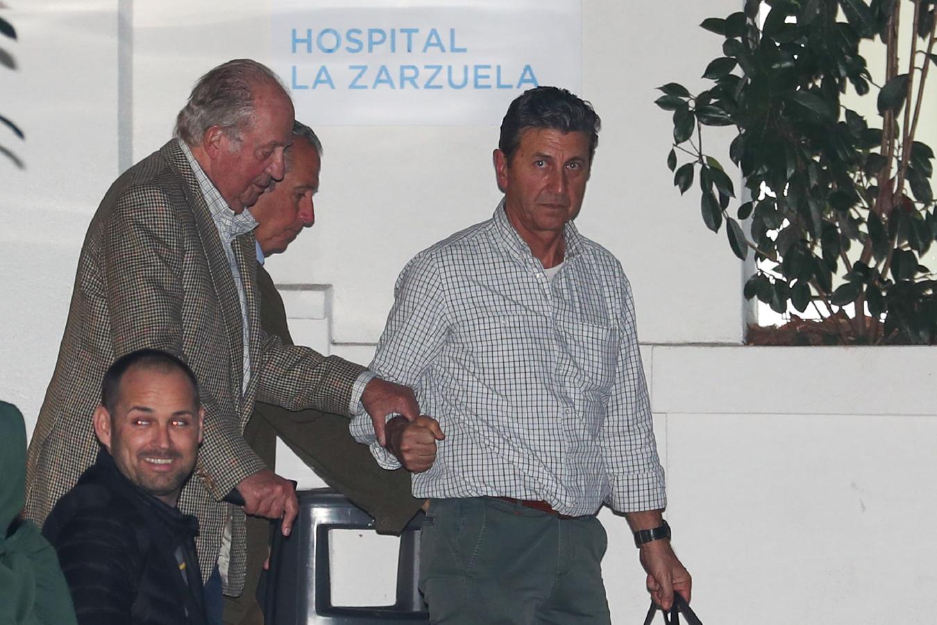En agosto, Don Juan Carlos tuvo que pasar por el quirófano y someterse a una operación en la que le pusieron un triple by pass en el corazón.