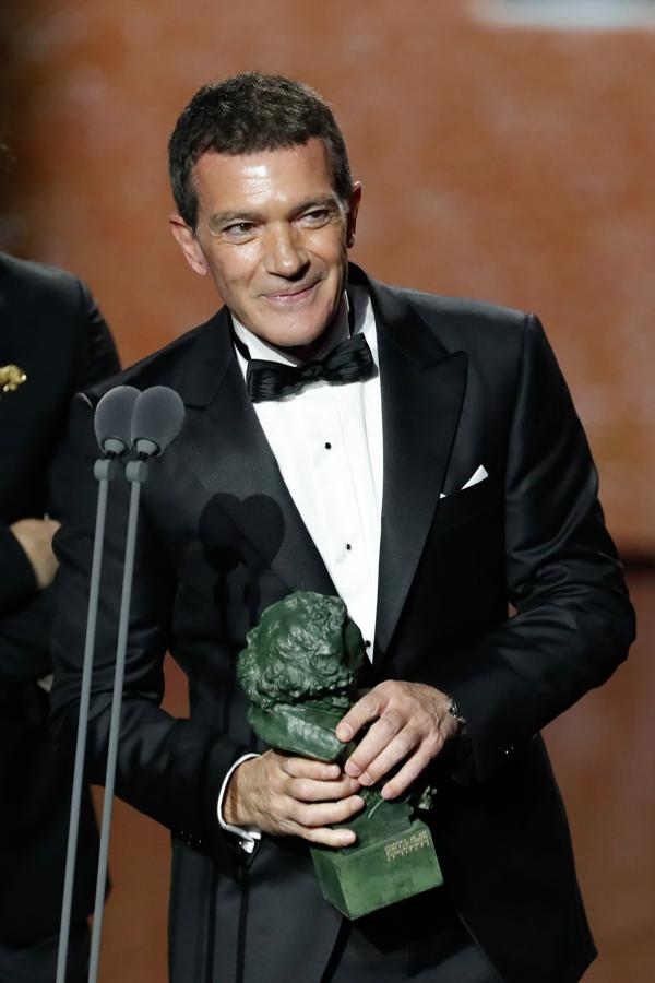 Además de recibir el Goya de Honor, Antonio Banderas ganó su primer premio Goya a "mejor interpretación masculina" en 2020 con la película 'Dolor y Gloria'.