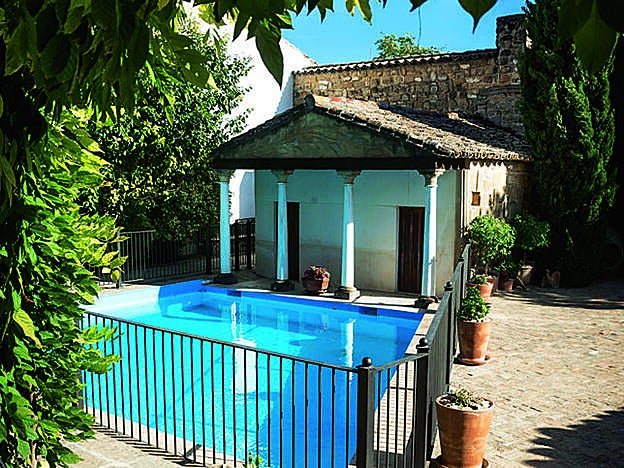 palaciodelosmedinilla.es.