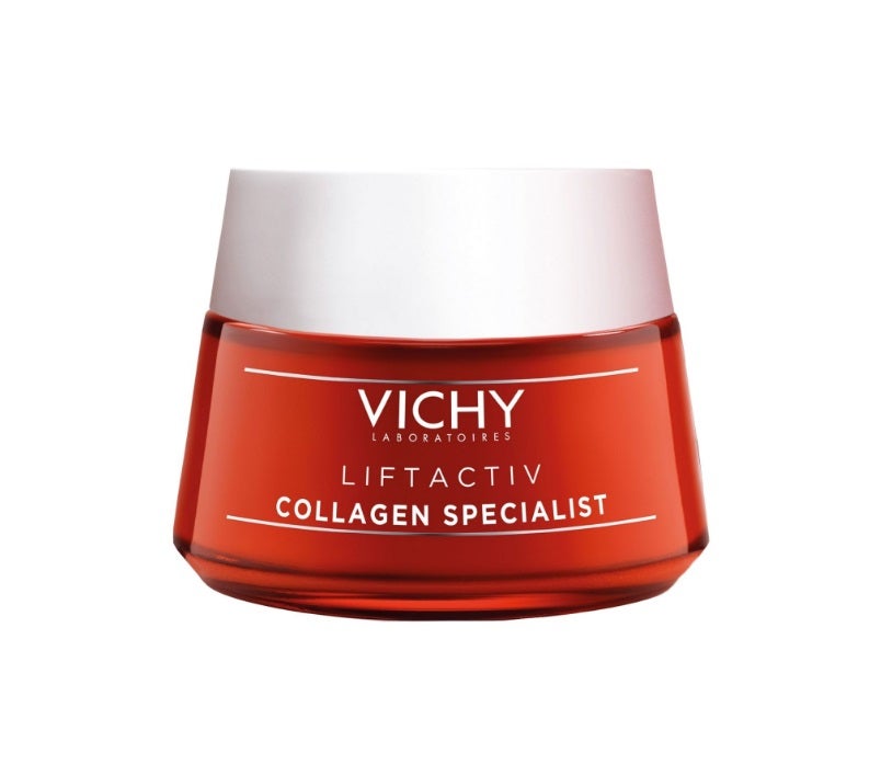 Iníciate en el colágeno con esta crema facial antiedad de uso diario que ayuda a eliminar arrugas tonificando el cutis y favoreciendo la producción natural de esta proteína. Toma nota:  Vichy Liftactiv Collagen Specialist . Antes: 77,88 euros. Ahora: 31,61 euros.