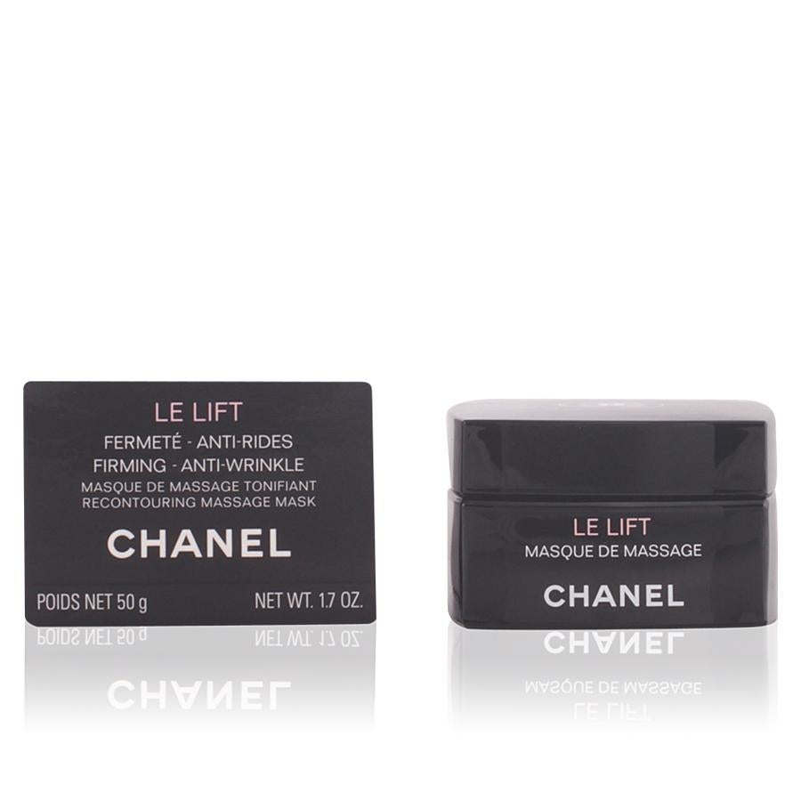 La  mascarilla Le lift masque de massage de Chanel  (65 euros) es antiarrugas, reafirmante y relajante y es perfecta para pieles maduras. Su fórmula incluye ingredientes exclusivos desarrollados por Chanel, que funcionan reactivando la piel y consiguiendo que, con cada aplicación, esta luzca más tersa, llena, joven y viva.