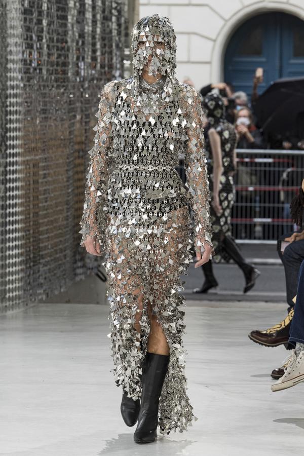 Desfile de Paco Rabanne SS 21.