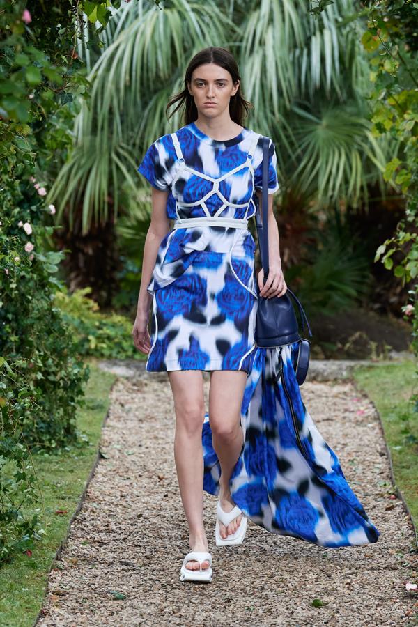 Desfile de Kenzo SS 21.