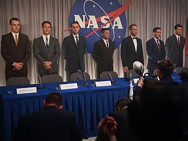 Los siete hombres 'Elegidos para la gloria' en una imagen de la serie.