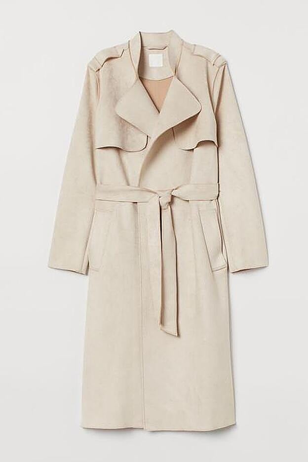 Otro diseño favorito de H&M, confeccionado en ante sintético de color beis claro.