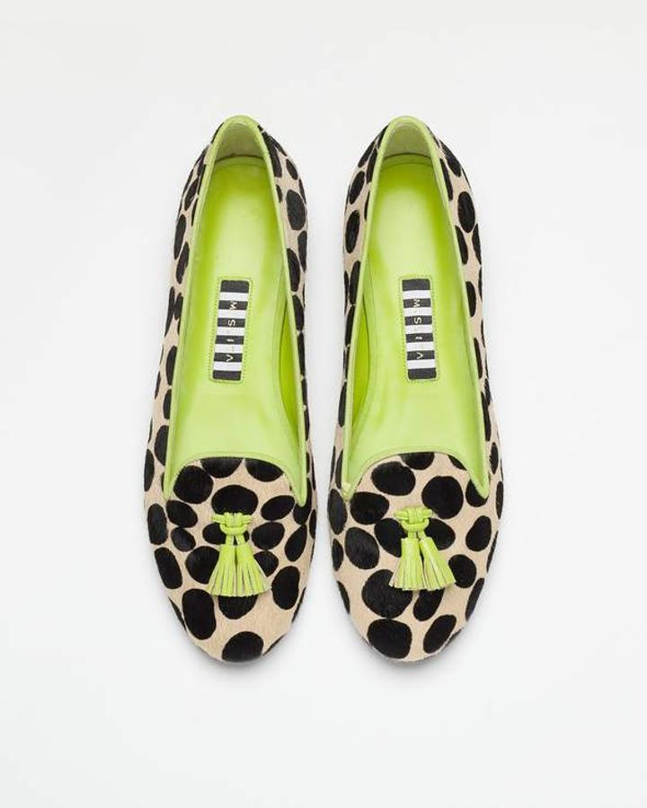 Slippers de lunares con borlas a contraste, de Mislita (89 euros).