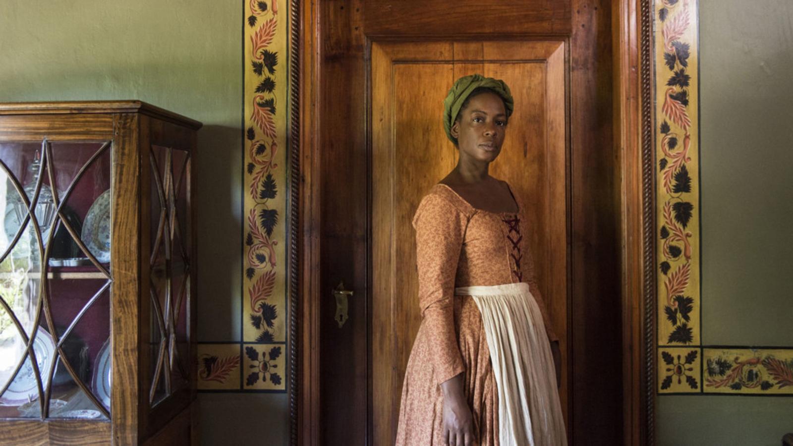 El libro de los negros. Miniserie. Filmin. 6 de octubre.Adaptación del best-seller de Lawrence Hill en el que se narra la historia de una mujer capturada en el África Occidental que es vendida como esclava y logra escaparse en un país que se encuentra inmerso en la Revolución Americana.