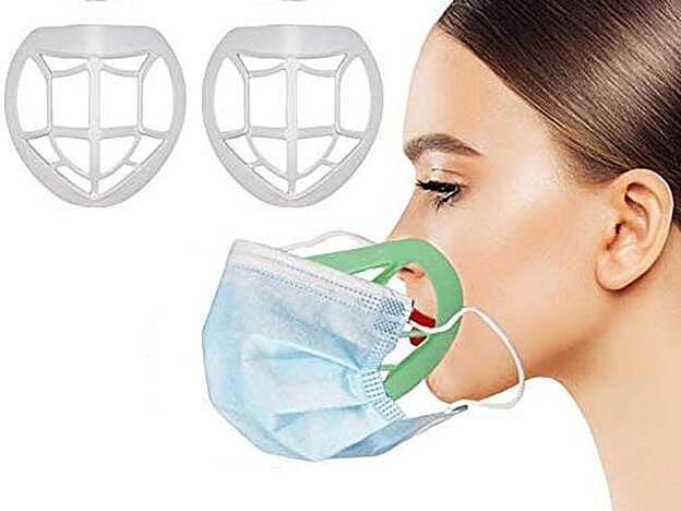 La colocación del 3D Bracket o Face Bracket debajo de la mascarilla es facilísima: se adapta al puente nasal.