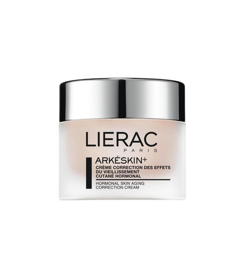 Ayuda a combatir los signos que se presentan en el rostro por causa de los desajustes hormonales femeninos típicos de la menopausia. Su textura, acuosa en aceite, y todos sus componentes reconfortan la piel y alivian la sensación de tirantez y sequedad a causa del desarreglo hormonal, evitando también la pérdida de elasticidad y firmeza y la aparición de manchas.  Arkeskin + de Lierac  (32,50 €).