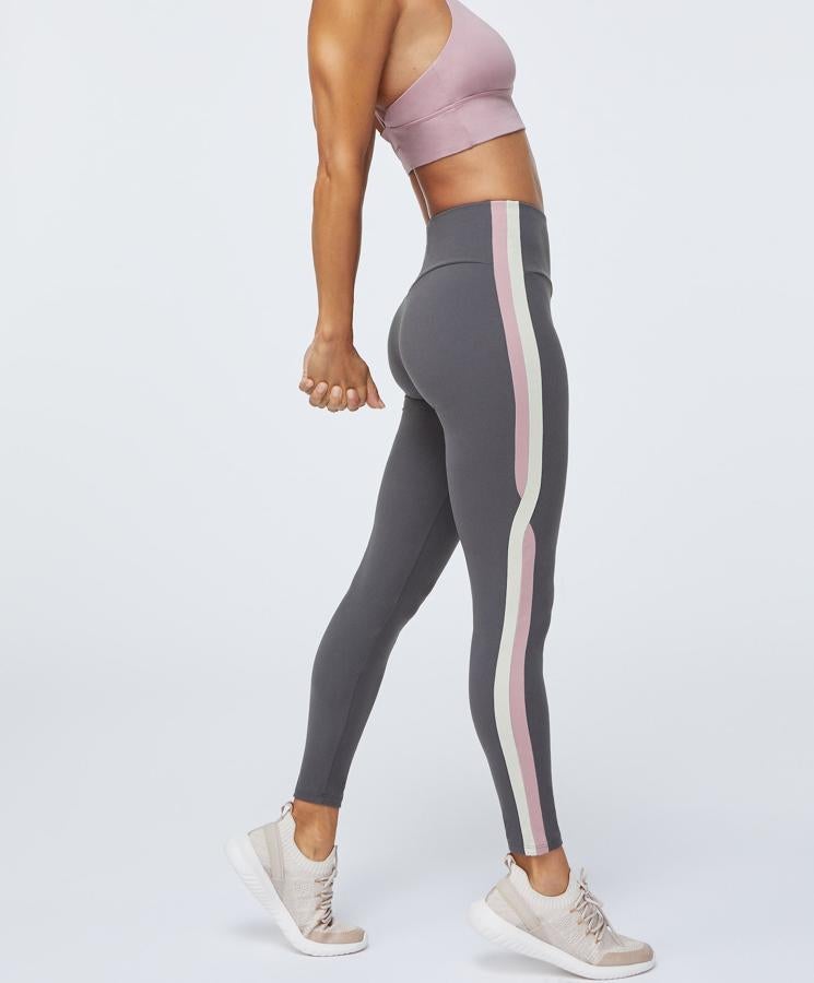 Total look de Oysho, mallas y top, (45 euros).