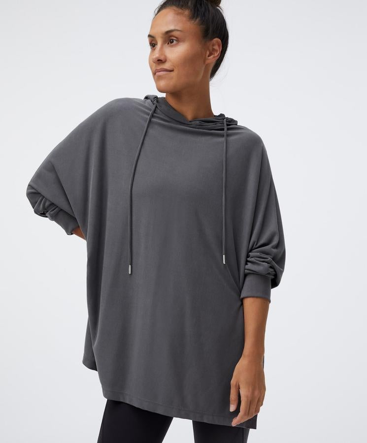 Sudadera gris de Oysho, (22,99 euros).