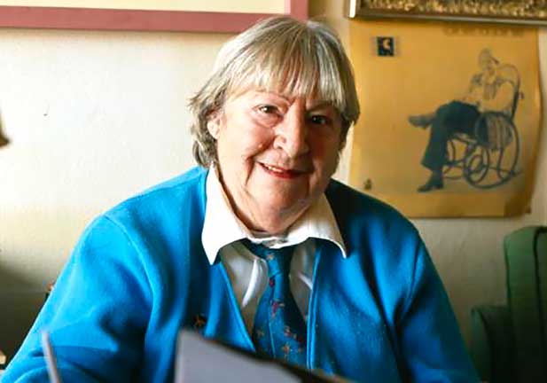 Gloria Fuertes, la vida transgresora de la poeta feminista que encandiló a los niños