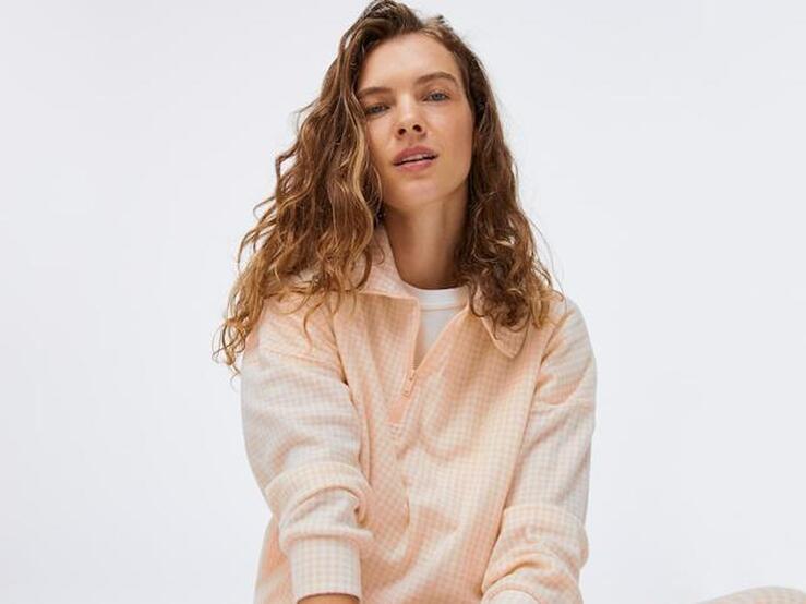 Fotos: ¡Larga vida a las sudaderas! Oysho tiene las más cómodas (y calentitas) para el invierno que sirven para estar en casa o salir a la calle