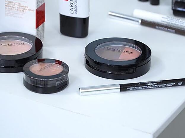 Begoña Gómez, del Departamento de Formación y Roach de La Roche-Posay, nos da en este vídeo 12 tips de maquillaje para recuperar la autoestima y mantener un aspecto saludable durante los tratamientos