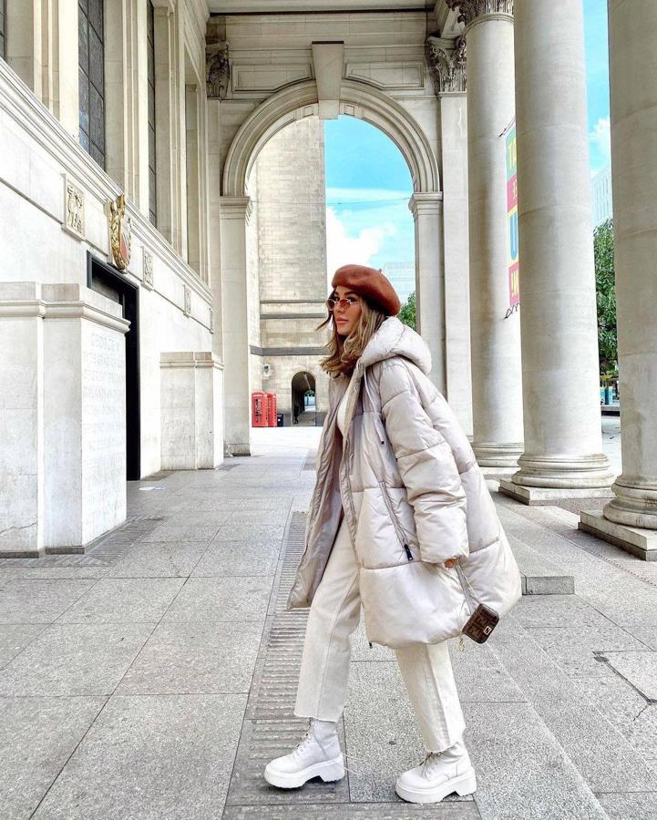 Si buscas un abrigo calentito y a la última, sin duda este de Primark hecho con materiales reciclados es una apuesta segura (40 euros)